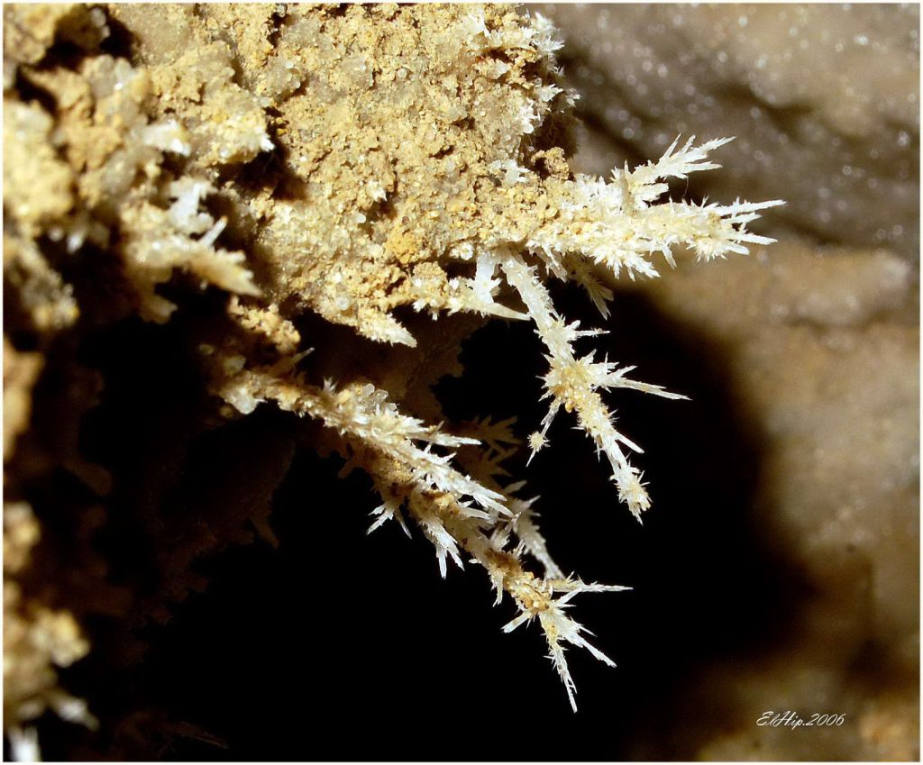 Aragonity z Jaskyne Starý hrad