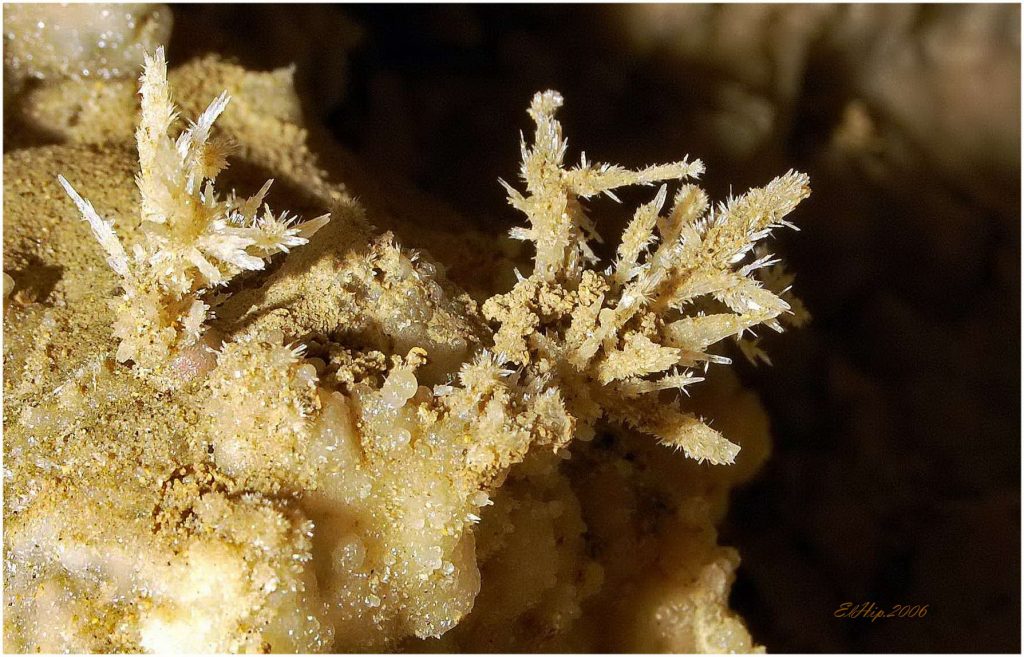 Aragonity Jaskyňa Starý hrad