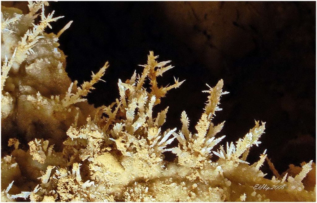 Aragonity Jaskyňa Starý hrad