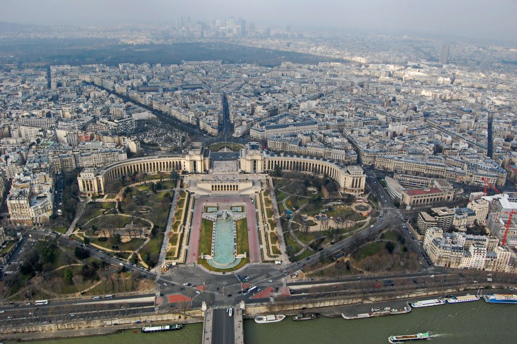 Paríž b