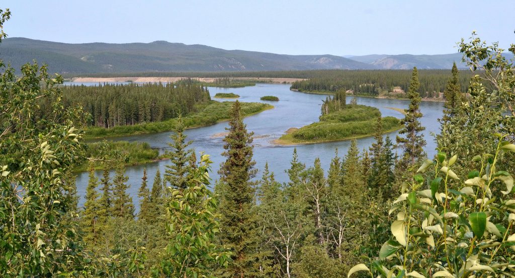 Rieka Yukon - v minulosti frekventovaná riečna doprava do Dawsonu